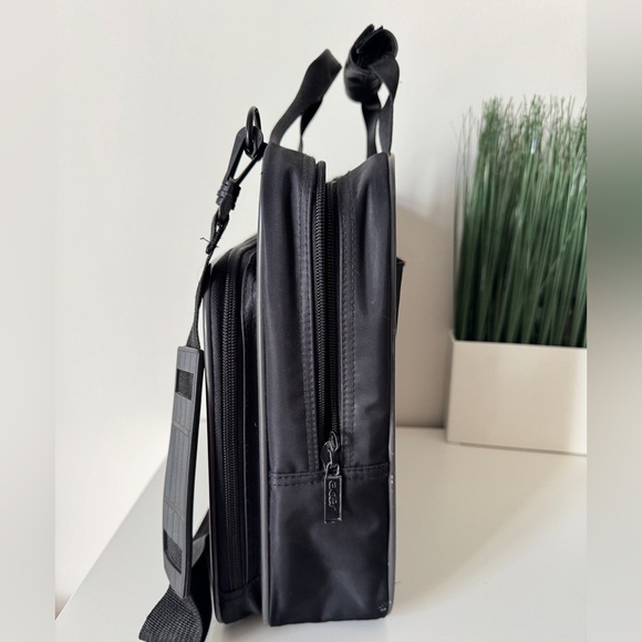 Acer Black Laptop Bag - Picture 10 of 10